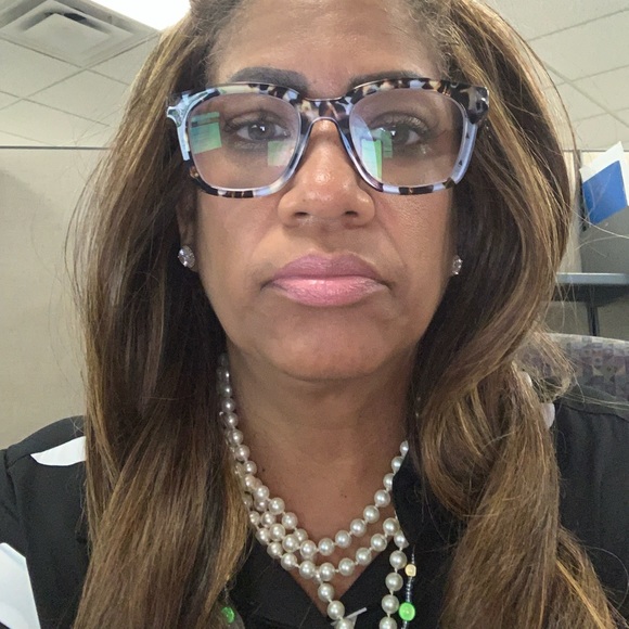 Meet your Posher, Terri - Picture 2 of 4